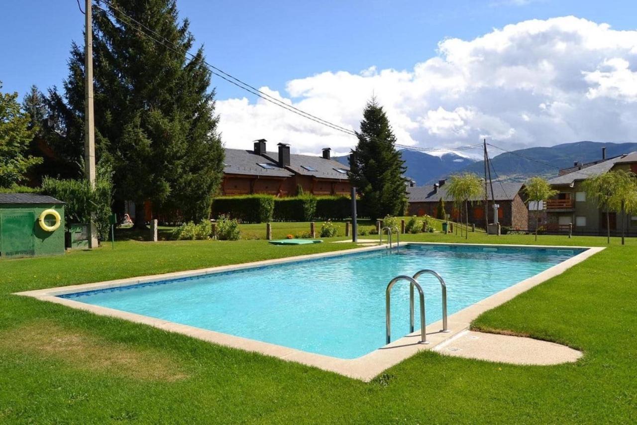 Atico En Llivia Apartment Exterior photo